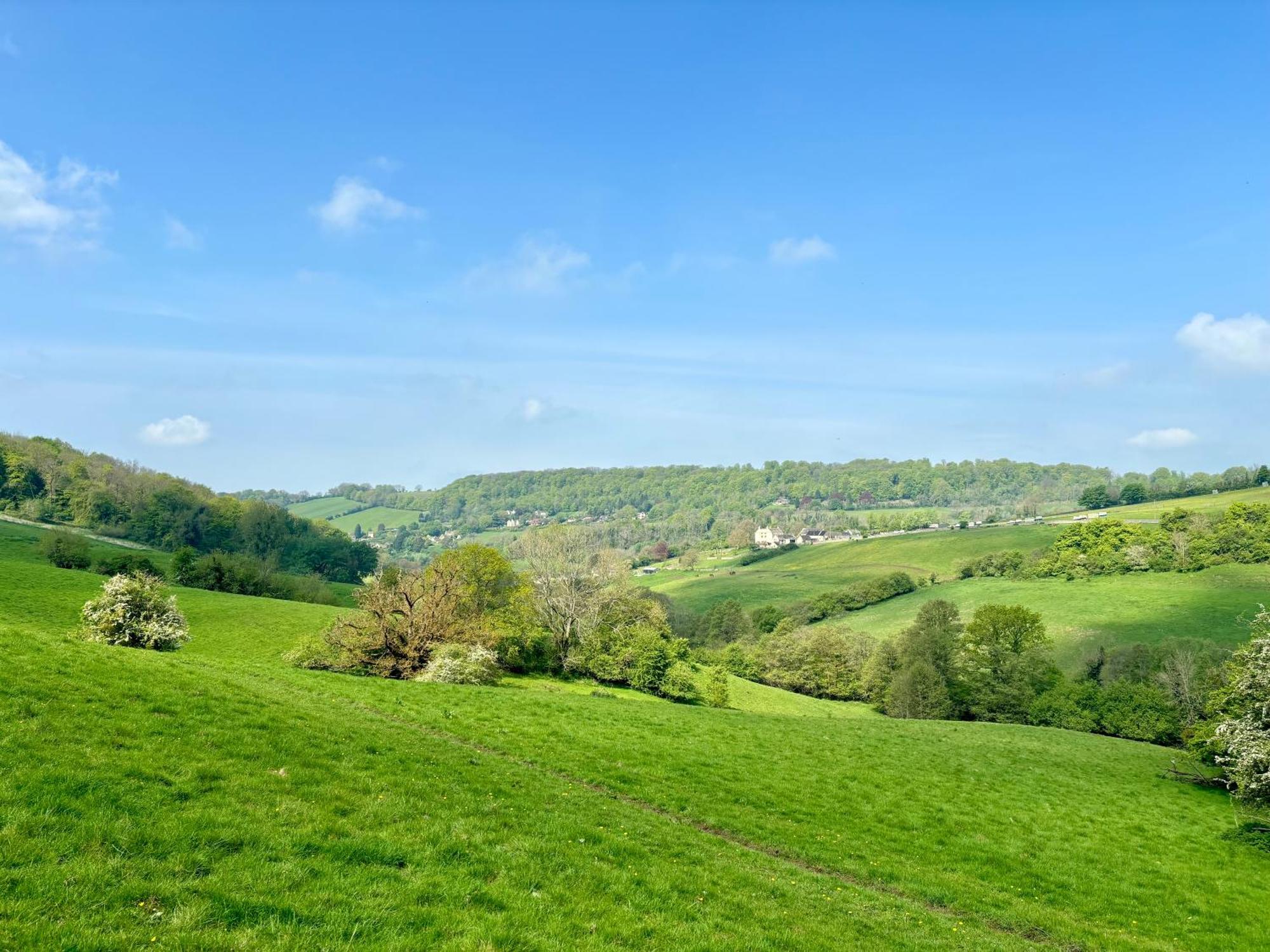 Lyndale House - Exclusive Use, Self Catering, Fpventures Stroud Villa Stroud  Exterior photo